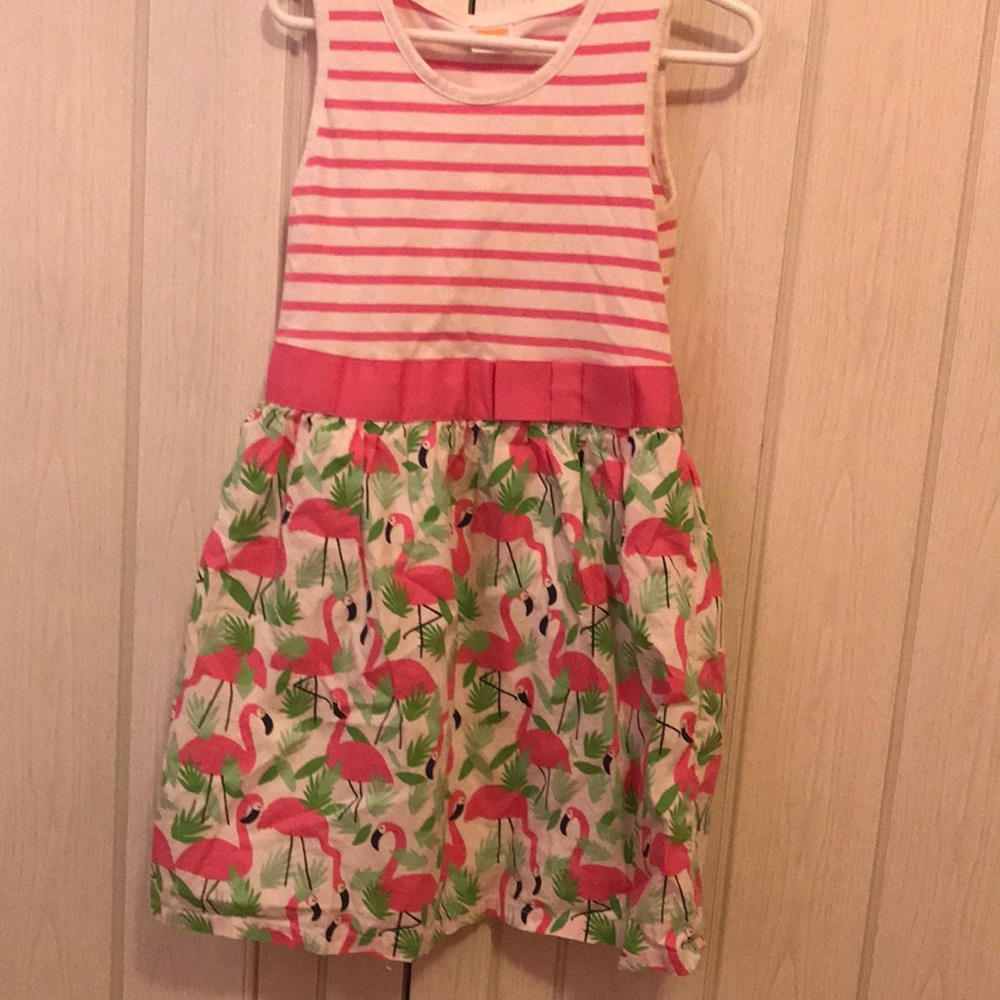 Girls size 7 beautiful summer dress